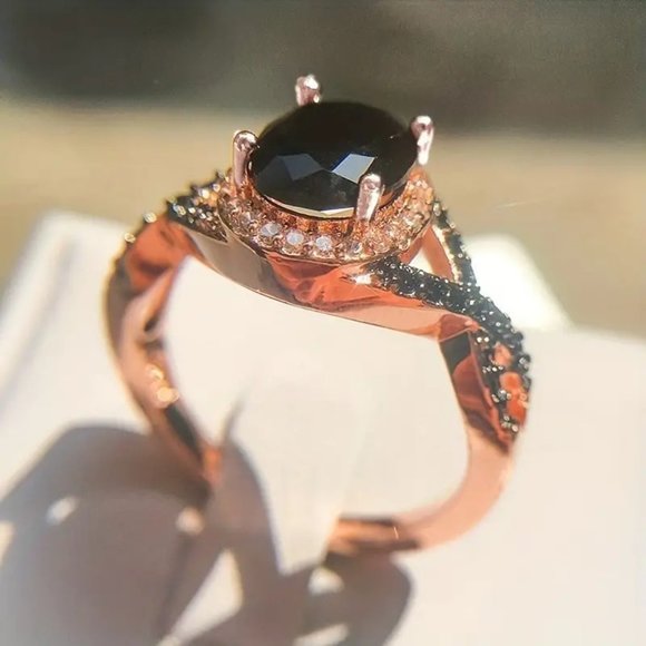 Jewelry - 🎄 Closing closet on Dec 15, 2023